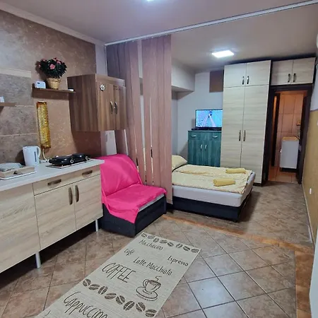 Splendor Apartment *