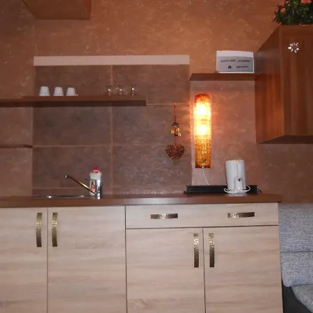 Apartment Splendor *